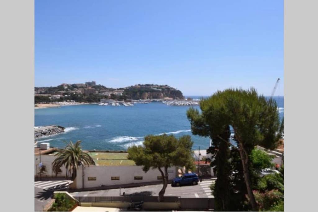 Magnific Apartament A Primera Linia De Mar Сан-Фелиу-де-Гишольс Экстерьер фото